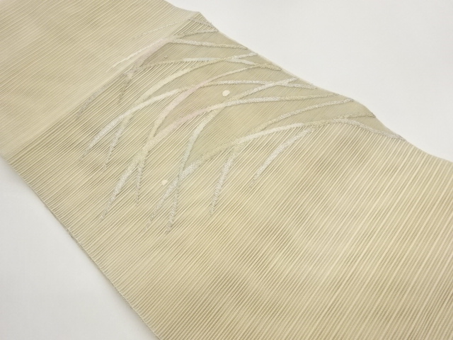 Nagoya obi with a woven pattern of 